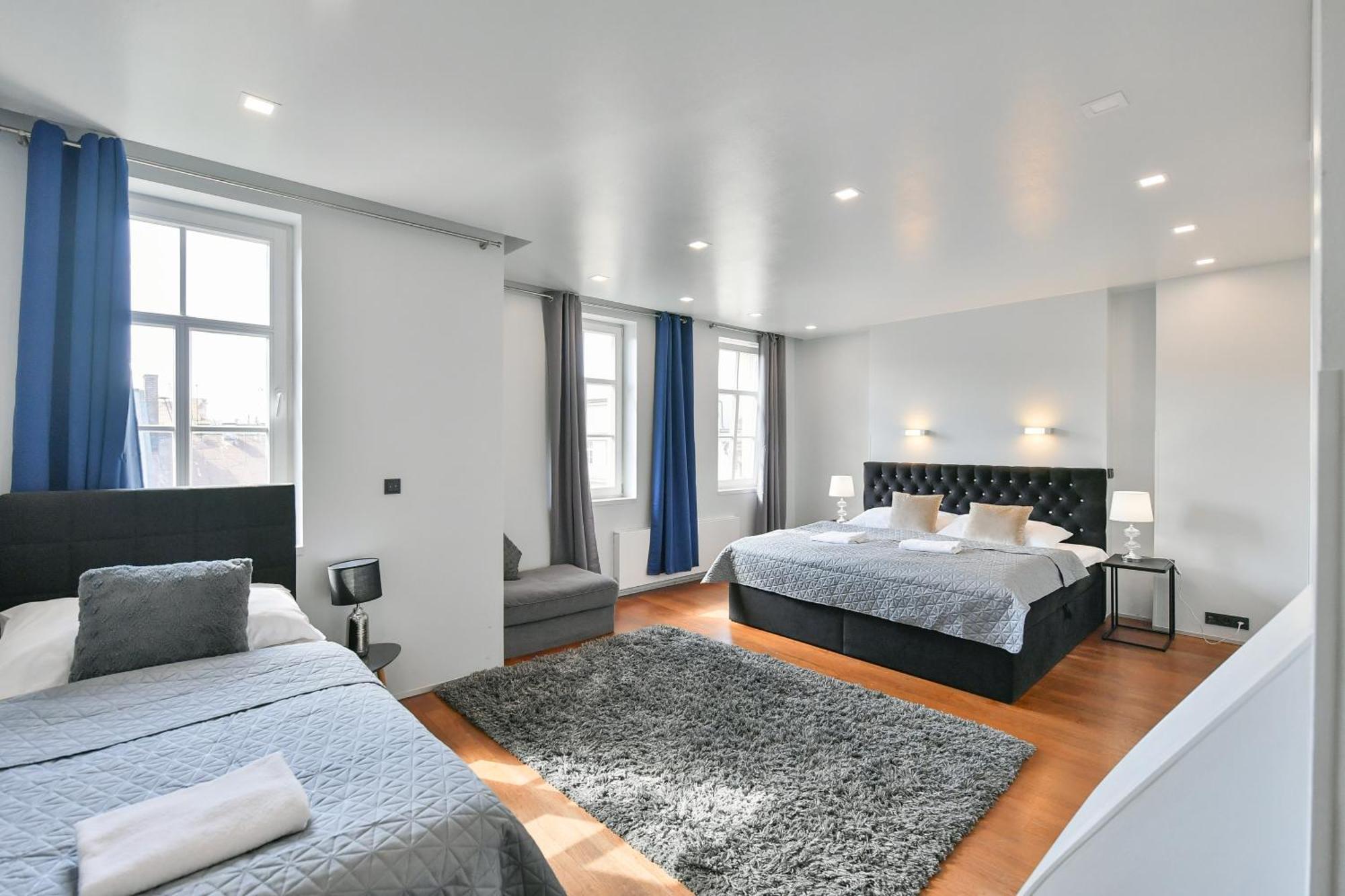 Luxury Central Duplex With Terrace Прага Экстерьер фото